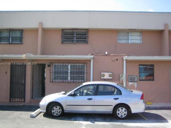 10881 SW 6th St #10, Miami, Florida 33174, image 1