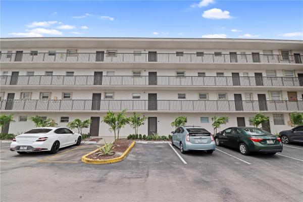14140 SW 84th St #104-H, Unincorporated Dade County, Florida 33183, image 1