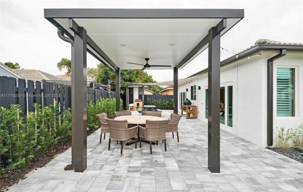 Park Square At Lago Mar, 7645 SW 164th Pl, The Hammocks, Florida 33193, image 3
