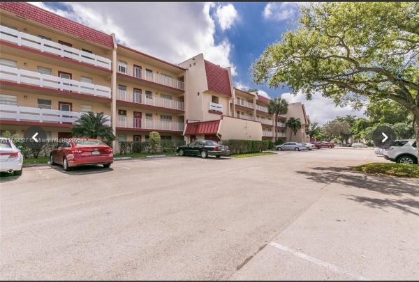 Oriole Golf & Tennis Club 2, 1040 Country Club Dr #101, Margate, Florida 33063, image 1