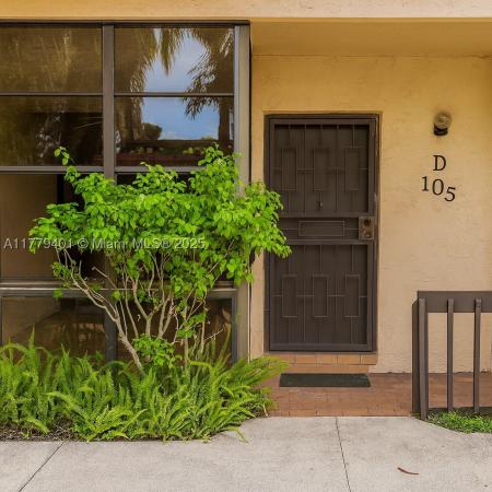 Northlake Village At The California Club, 800 NE 199th St #105D, Ives Estates, Florida 33179, image 3
