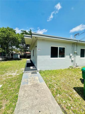 Malverndale, Miami, Florida 33142, image 1