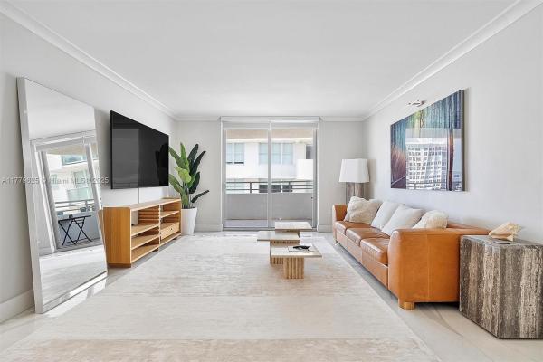 Oceanside Plaza, 5555 Collins Ave #16B, Miami Beach, Florida 33140, image 1