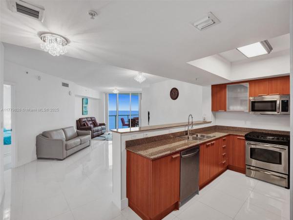 La Perla, 16699 Collins Ave #2305, Sunny Isles Beach, Florida 33160, image 1