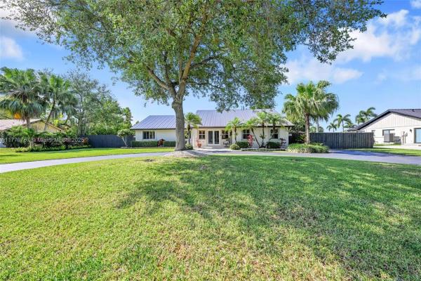 Westbury Estates, 1624 NW 20th St, Homestead, Florida 33030, image 3