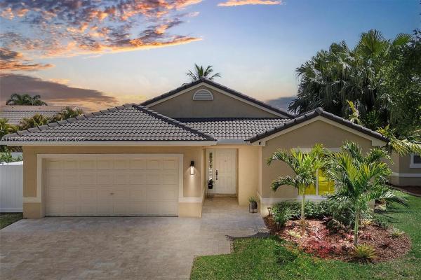 Keystone Lake, 18628 NW 24th Pl, Pembroke Pines, Florida 33029, image 1