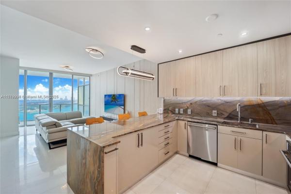 Marquis Residences, 1100 Biscayne Blvd #3004, Miami, Florida 33132, image 1