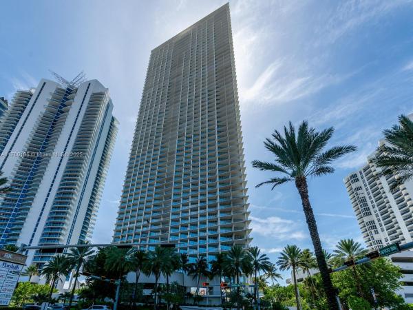 Jade Signature, 16901 Collins Ave #703, Sunny Isles Beach, Florida 33160, image 1