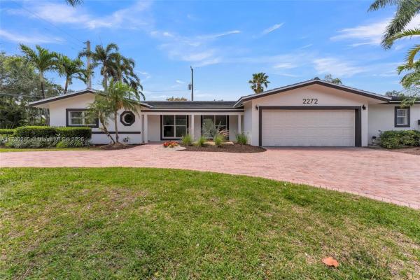 Hillsboro Isles, 2272 NE 31st St, Lighthouse Point, Florida 33064, image 2
