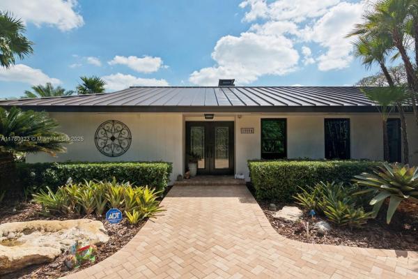 Woods Of Pine Estates, 10004 SW 130th Ter, Kendall, Florida 33176, image 2
