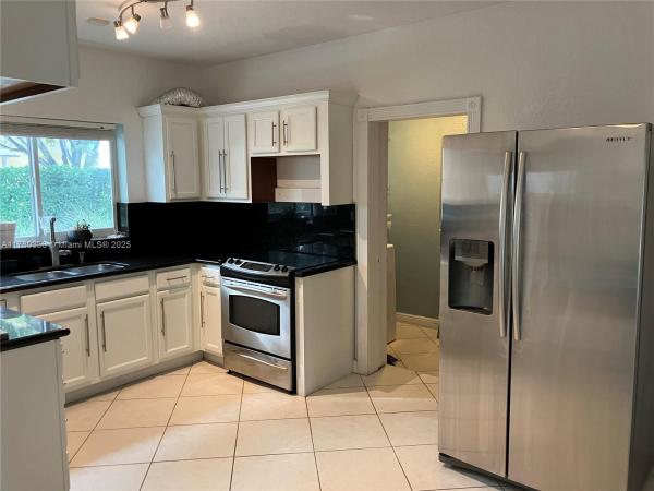 5495 SW 68th Ave, Unincorporated Dade County, Florida 33155, image 1