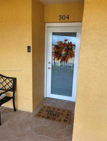 Chateau De Ville, 430 SE 7th St #304E, Dania Beach, Florida 33004, image 1