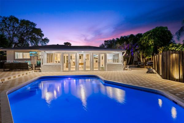 Pompano Shores, 1272 SE 24th Ave, Pompano Beach, Florida 33062, image 1