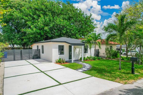 White Acres, 1401 SW 31st St, Fort Lauderdale, Florida 33315, image 2