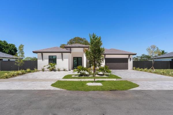 12735 SW 193 Ter, Unincorporated Dade County, Florida 33177, image 1