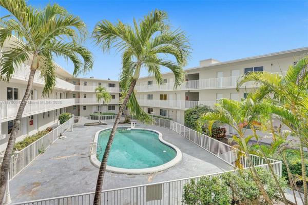 Venice Park, 1895 Venice Park Dr #A10, North Miami, Florida 33181, image 2
