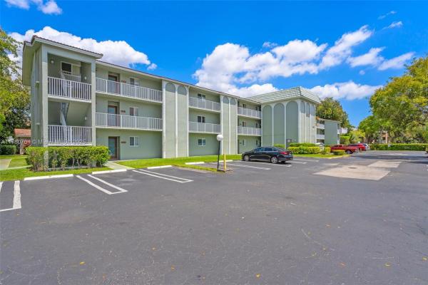 Palm Ridge Village, 11651 Royal Palm Blvd #306, Coral Springs, Florida 33065, image 1