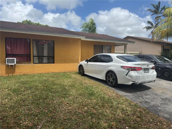 16255 SW 303rd St, Unincorporated Dade County, Florida 33033, image 1