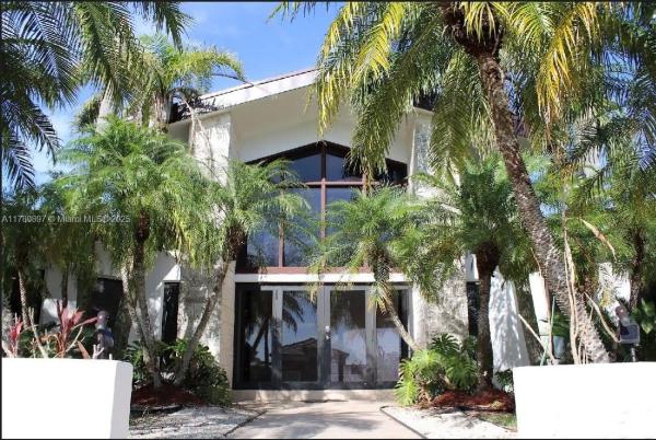 Century Royal Homes, 31050 SW 193rd Ave, Redland, Florida 33030, image 2