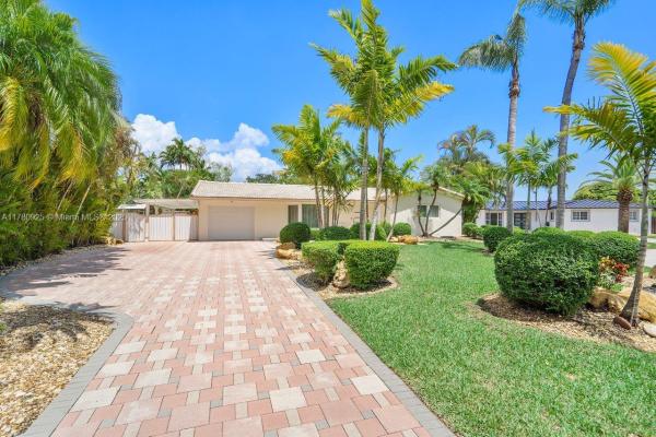 10321 SW 98th St, Unincorporated Dade County, Florida 33176, image 1