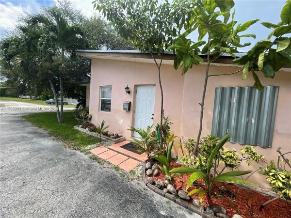 Hollywood Little Ranches, 2325 Taylor St #9, Hollywood, Florida 33020, image 1