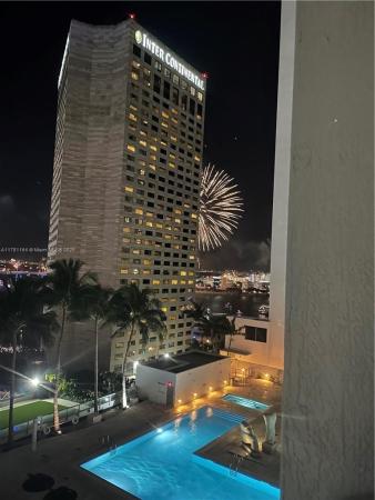 One Miami West, Miami, Florida 33131, image 3