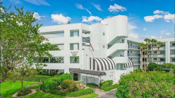 Hamlet At Poinciana Place, 6698 N 10th Ave N #218, Lake Worth Beach, Florida 33467, image 1