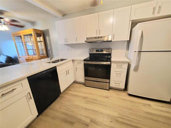 New Land Gardens, 16750 NE 10th Ave #326, North Miami Beach, Florida 33162, image 1