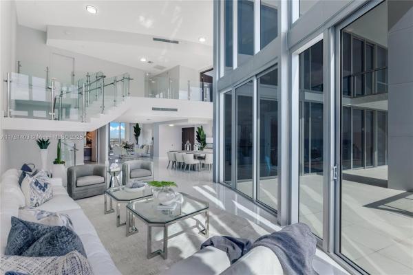 Jade Beach, 17001 Collins Ave #4305, Sunny Isles Beach, Florida 33160, image 2