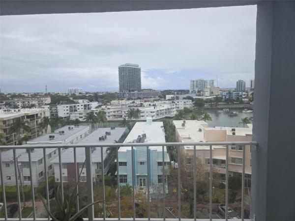 Stanton House, 6900 Bay Dr #8I, Miami Beach, Florida 33141, image 1