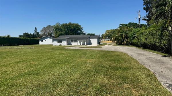 12301 SW 47th St, Unincorporated Dade County, Florida 33175, image 1