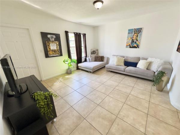 Bay Vista Park, 301 NW 37th St, Miami, Florida 33127, image 1