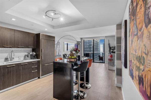 Brickell Heights East, 45 SW 9th St #3804, Miami, Florida 33130, image 1
