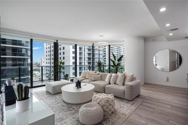 Brickell Heights East, 45 SW 9th St #1508, Miami, Florida 33130, image 1