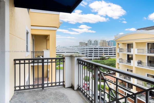 8390 SW 72 Ave #517, Unincorporated Dade County, Florida 33143, image 1