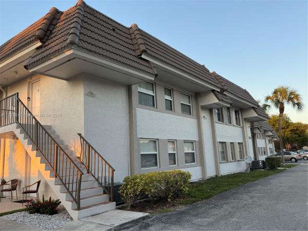 6921 SW 129th Ave #6, Unincorporated Dade County, Florida 33183, image 1