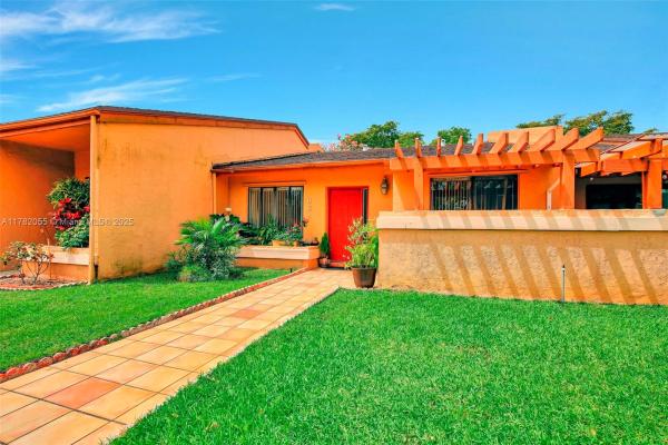 Longwood Village At Jacaranda, 861 NW 79th Ter, Plantation, Florida 33324, image 1