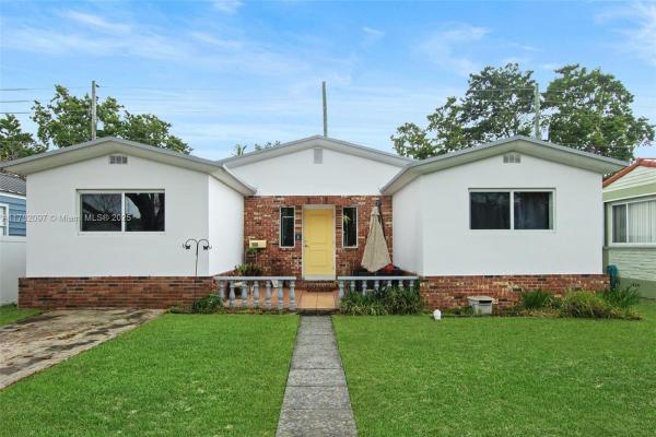 Country Club Estates, 259 Nahkoda Dr, Miami Springs, Florida 33166, image 1
