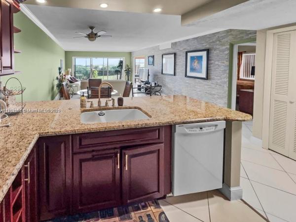 Palm-Aire Country Club 1, 3050 N Palm Aire Dr #701, Pompano Beach, Florida 33069, image 1