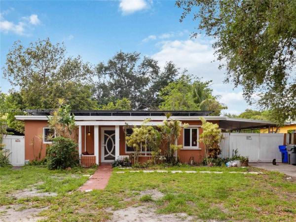 Hollywood Suburbs, 6328 Garfield St, Hollywood, Florida 33024, image 1