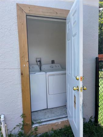 1560 NE 145th St #2, Unincorporated Dade County, Florida 33161, image 1