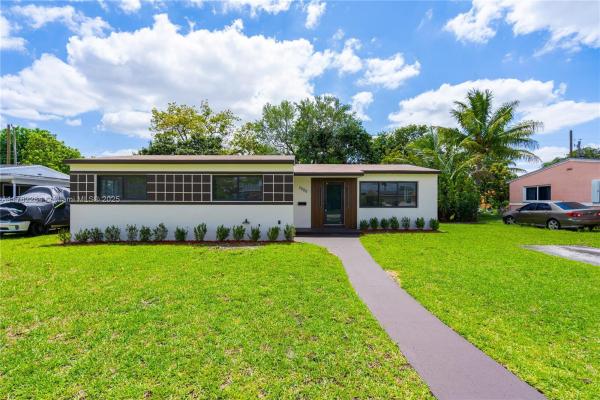 1000 NW 198th St, Miami, Florida 33169, image 1