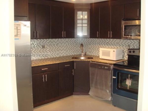 Commodore Plaza Tower, 2750 NE 183rd St #2607, Aventura, Florida 33160, image 1