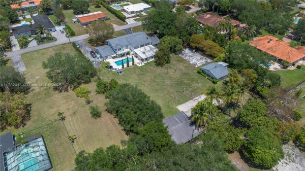 Kendall No HOA, 8350 SW 98th Th St, Kendall, Florida 33156, image 2