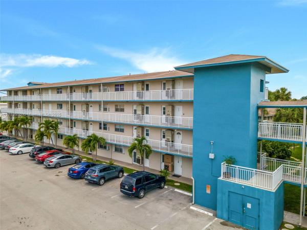 Margate Gardens, 5800 Margate Blvd #321-3, Margate, Florida 33063, image 1