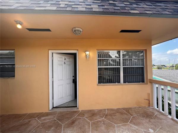 Lorraine, 410 SE 4th Ave #6, Hallandale Beach, Florida 33009, image 1