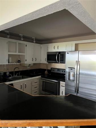 3 Horizons South, 1465 NE 123rd St #515, North Miami, Florida 33161, image 1