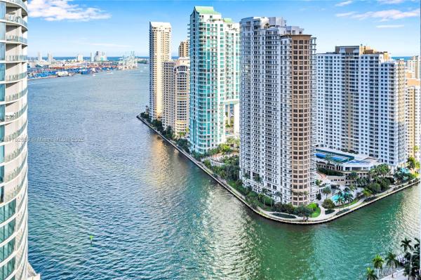 Epic Hotel & Residences, 200 Biscayne Boulevard Way #3307, Miami, Florida 33131, image 1