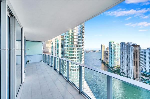 Epic Hotel & Residences, 200 Biscayne Boulevard Way #3307, Miami, Florida 33131, image 2