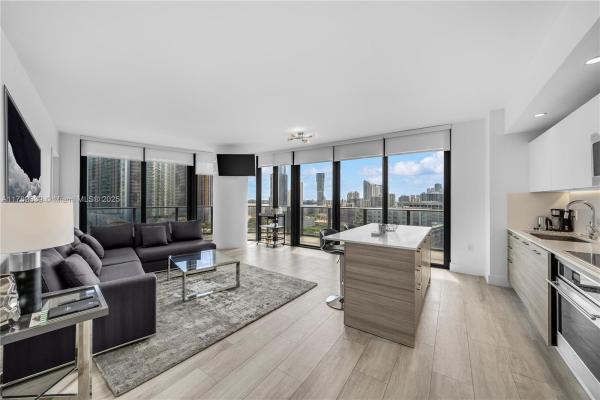 Hyde Midtown, 121 NE 34th St #1704, Miami, Florida 33137, image 1